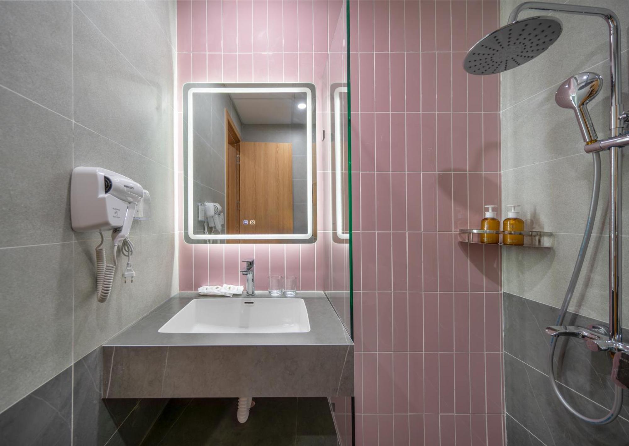 Moonlit Serviced Apartment Hanoi Exterior foto